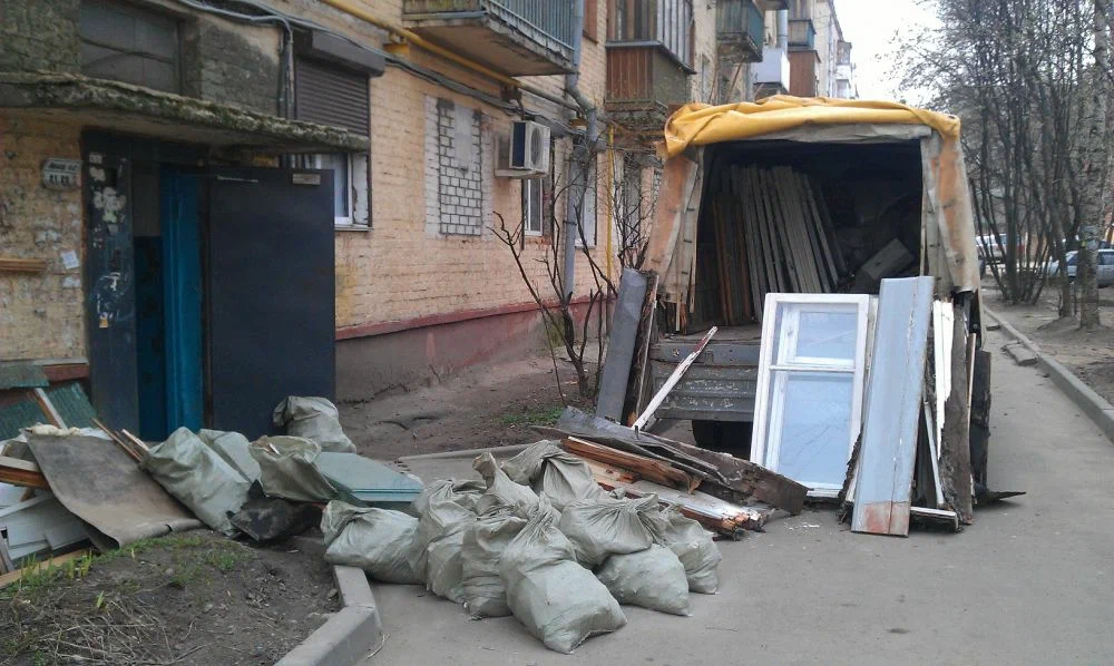 Вывоз мусора после ремонта в Архангельске от ПроМусор — цены от 4626 руб., быстро и недорого