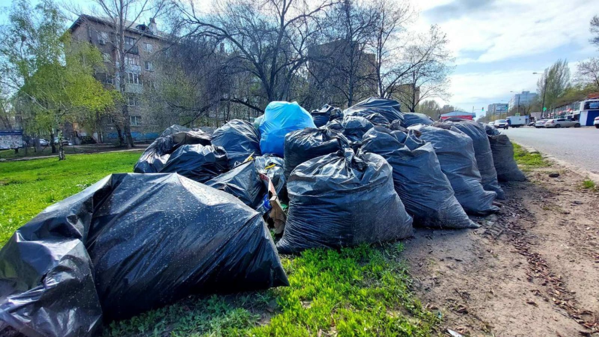 Вывоз и утилизация мусора после субботника в Архангельске в октябре
