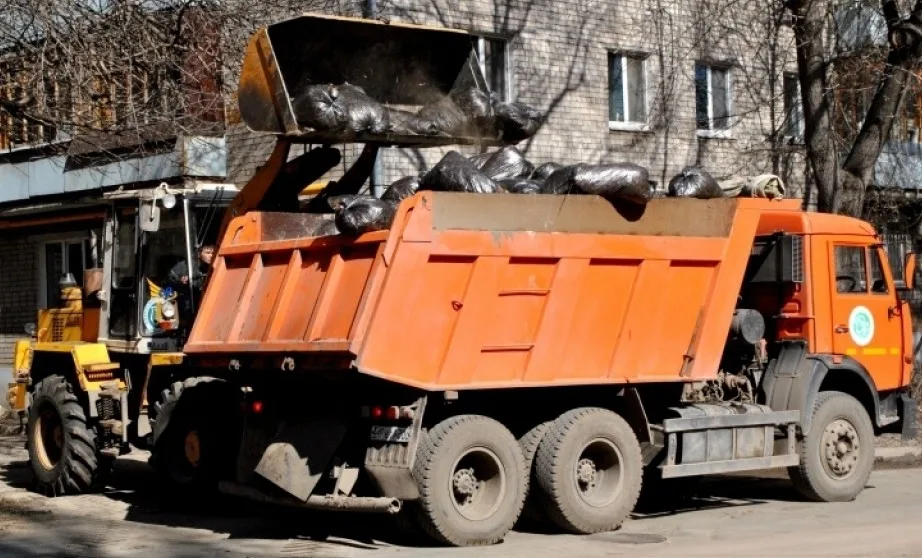 Вывоз мусора грузовым фургоном 5 тонн в Архангельске – ПроМусор, аренда, цена от 1594 руб